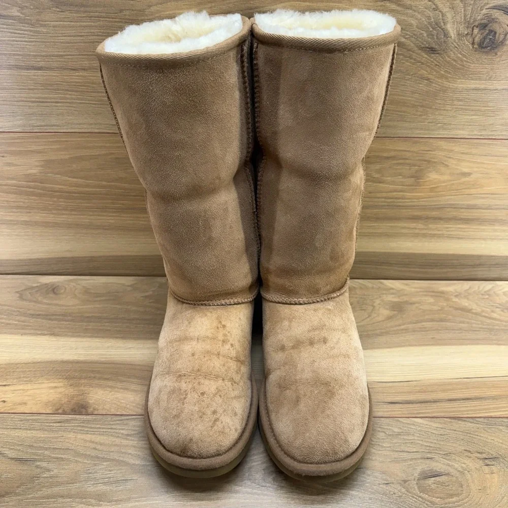 UGG Australia Classic Tall Boots Womens 8 Chestnut Suede Cozy Cottage Core Fur